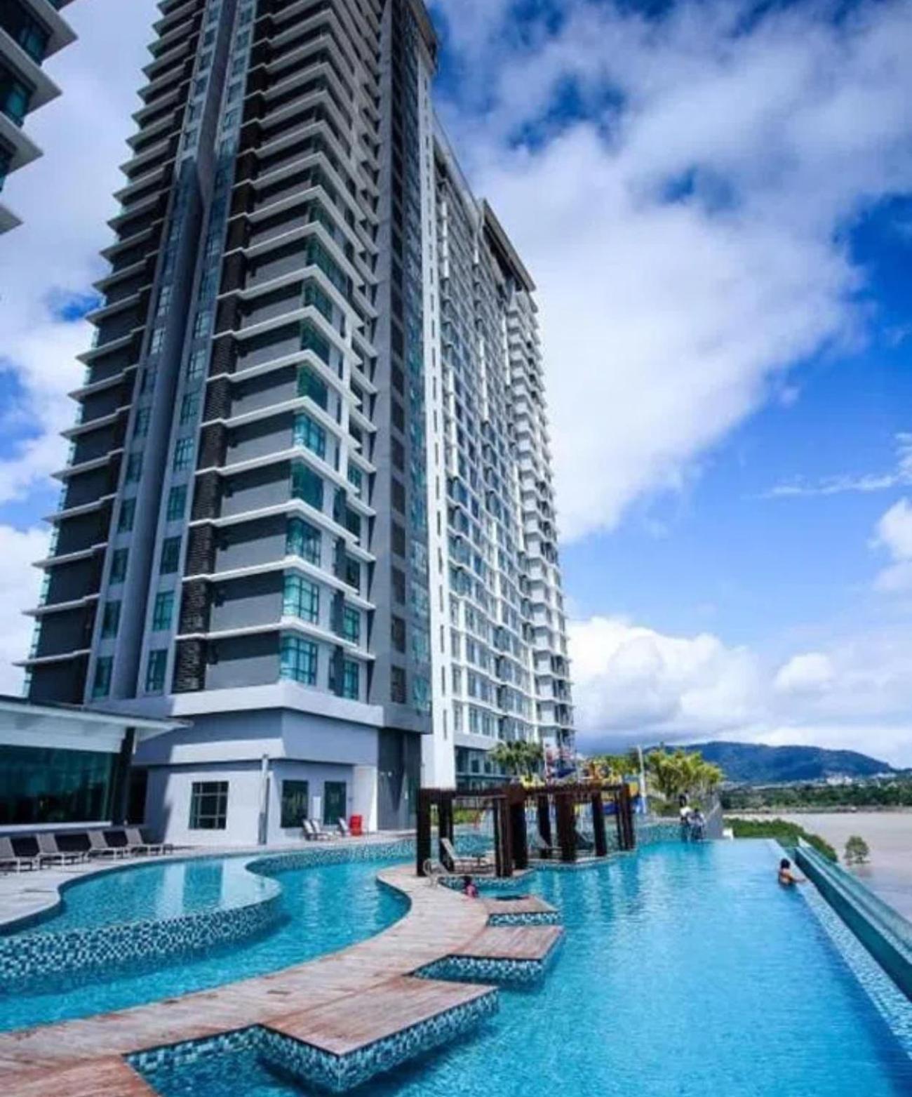 Oceanbay2 Seaview 6Pax Studio Netflix A-18-12 Kuantan Exteriör bild